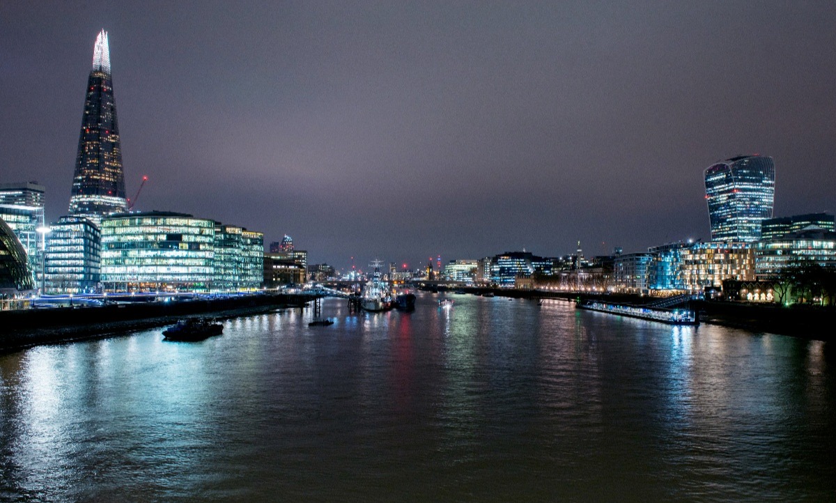 city-of-london-financial-district-at-night-2022-06-02-09-04-54-utc-1-1