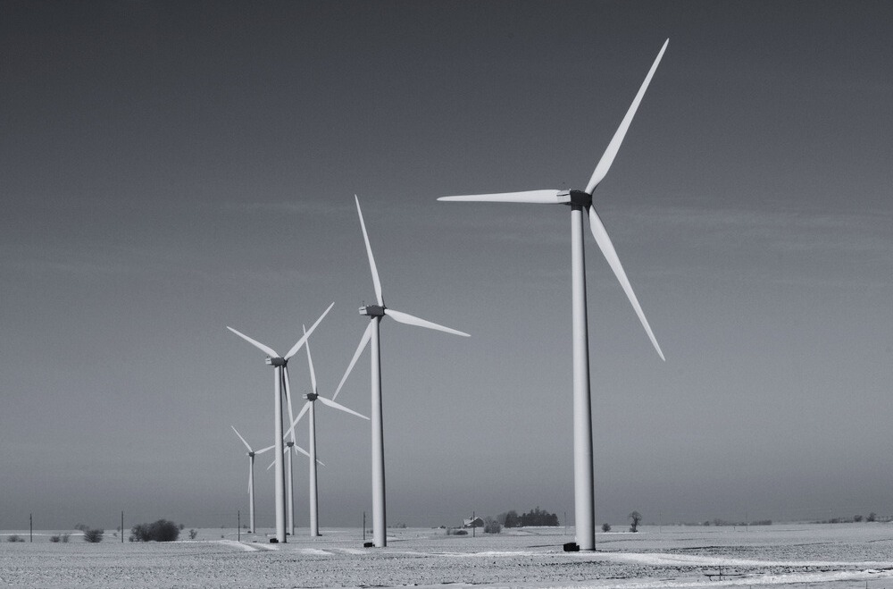 wind-turbines-bw