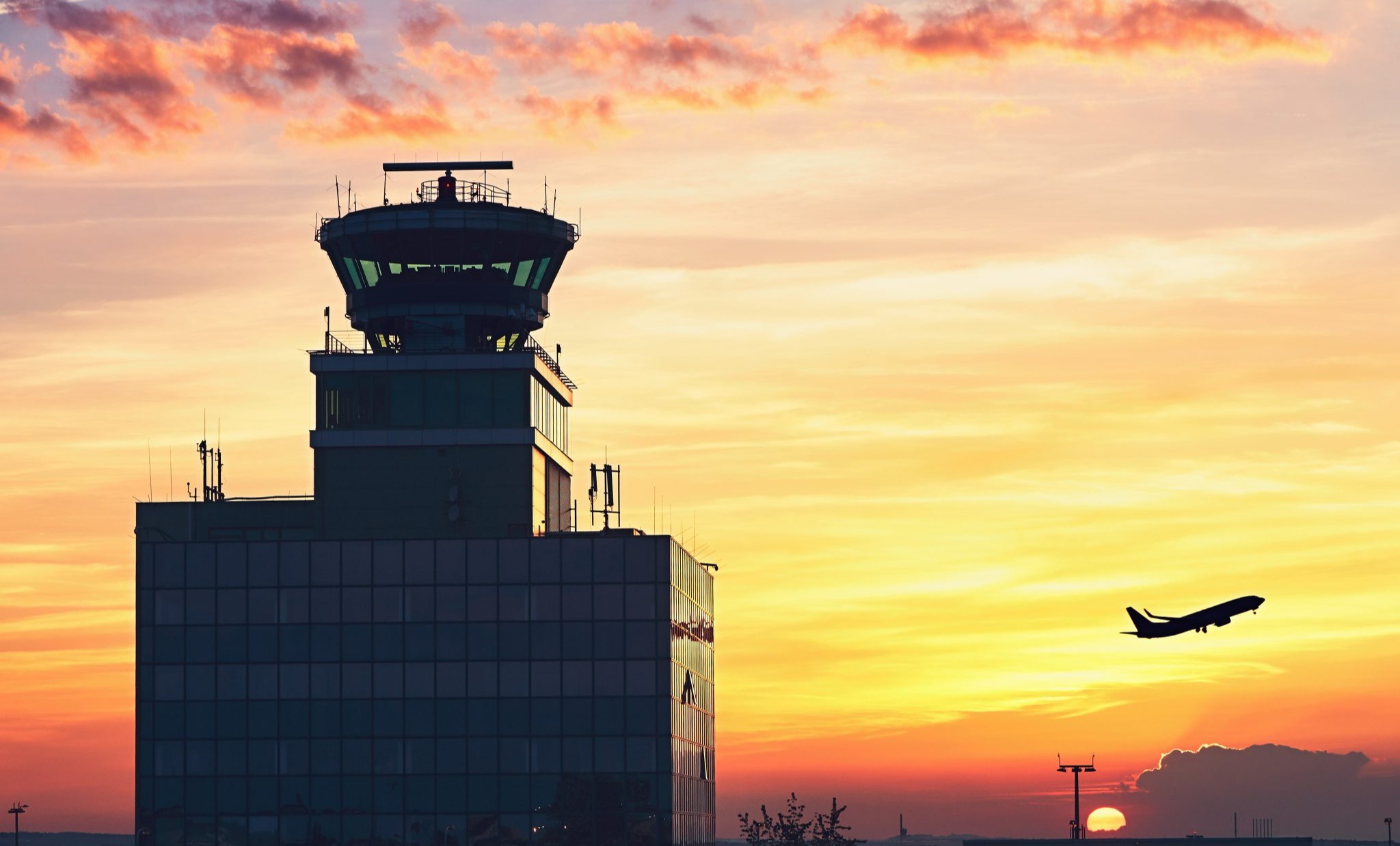 air-traffic-control-tower-PL7D9A8-1-2048x1365